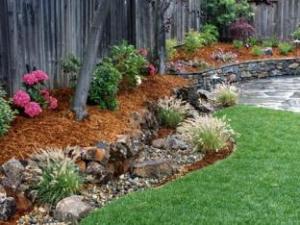 Retaining wall floral display in Richmond California